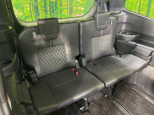 TOYOTA NOAH HYBRID 2023 Image 31