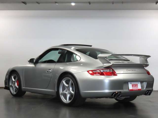 PORSCHE 911 2004 Image 31