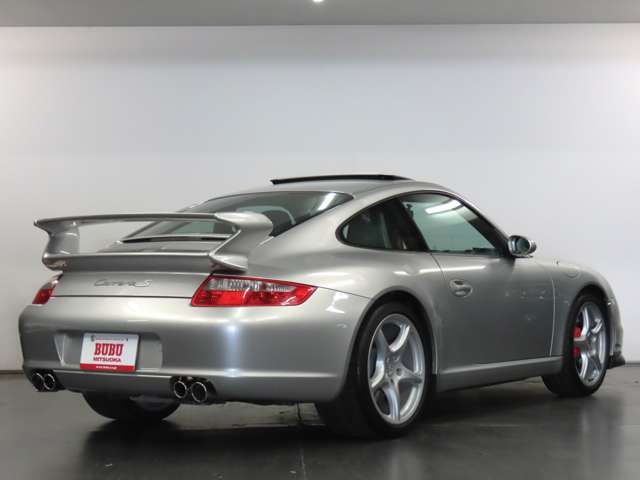 PORSCHE 911 2004 Image 31