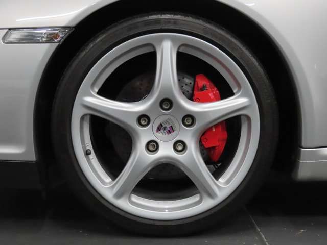 PORSCHE 911 2004 Image 31