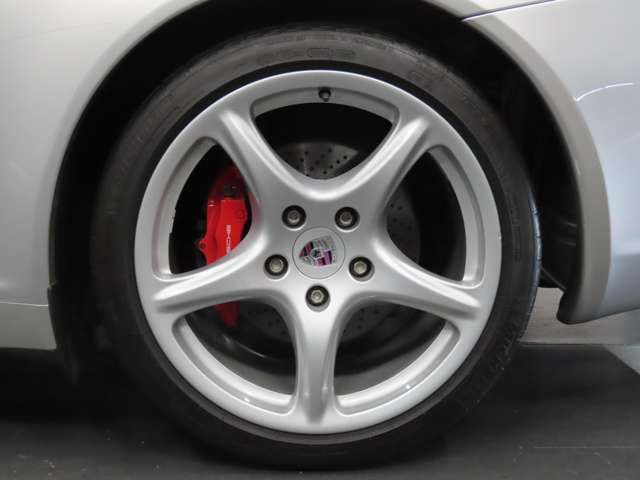 PORSCHE 911 2004 Image 31