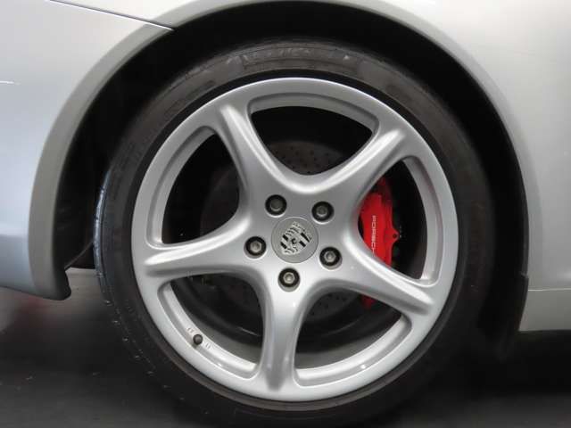 PORSCHE 911 2004 Image 31