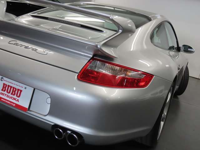 PORSCHE 911 2004 Image 31