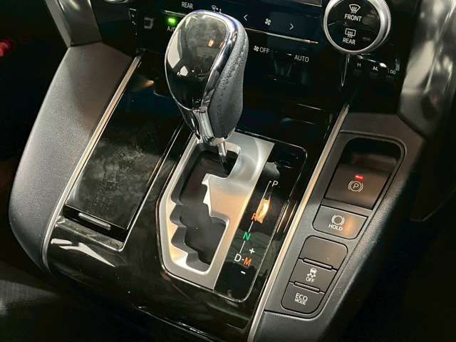 TOYOTA ALPHARD 2017 Image 31