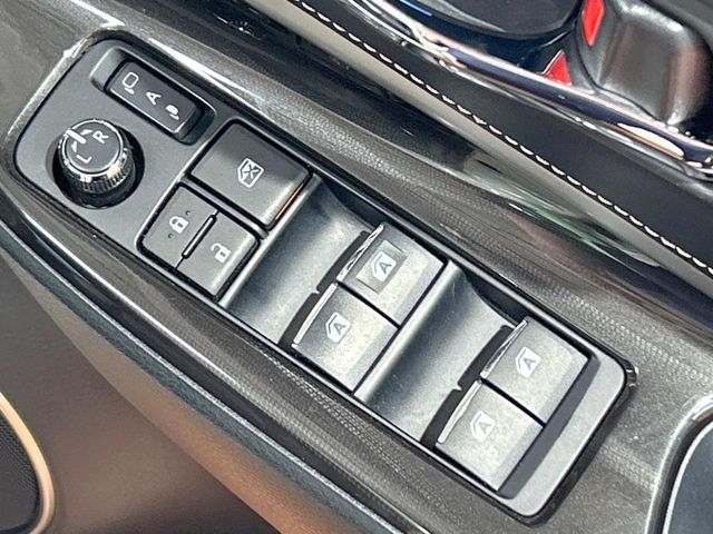 TOYOTA HARRIER 2WD 2018 Image 31