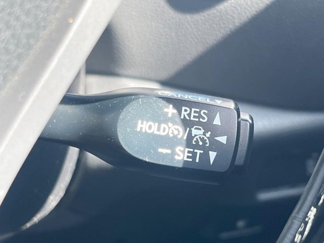 TOYOTA C-HR 2017 Image 31