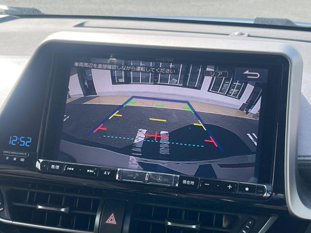 TOYOTA C-HR 2017 Image 31