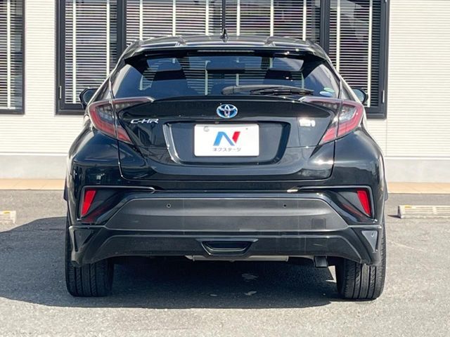TOYOTA C-HR 2017 Image 31