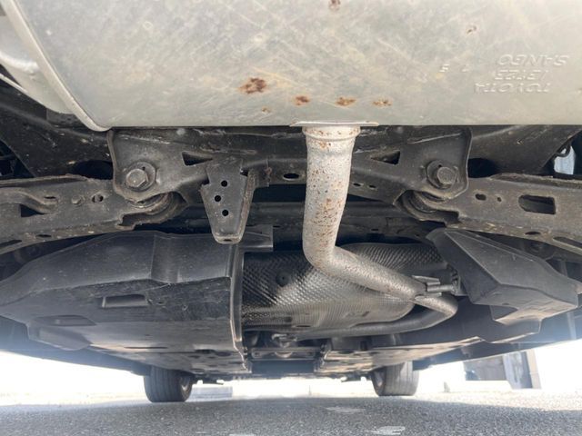 TOYOTA C-HR 2017 Image 31