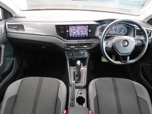 VOLKSWAGEN POLO 2018 Image 31
