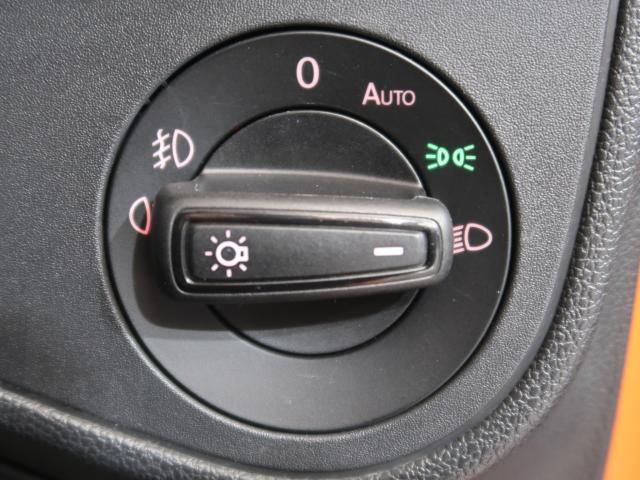 VOLKSWAGEN POLO 2018 Image 31