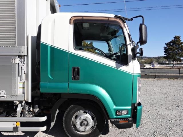 ISUZU FORWARD 2015 Image 31