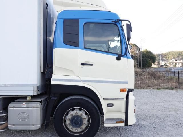 NISSAN DIESEL QUON 2015 Image 31