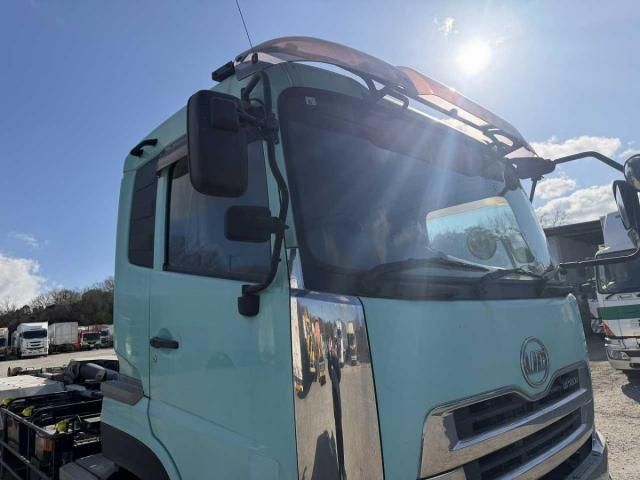 NISSAN DIESEL QUON 2013 Image 31