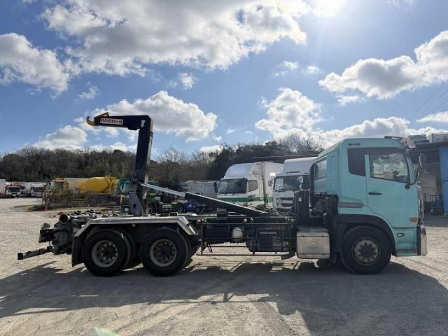 NISSAN DIESEL QUON 2013 Image 31