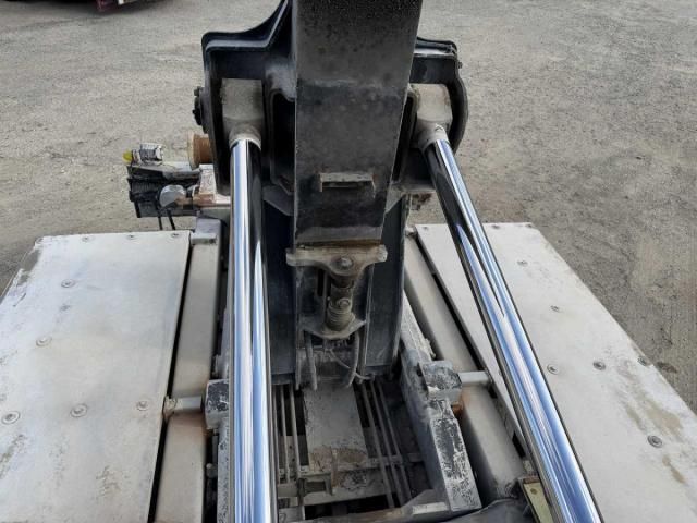 NISSAN DIESEL QUON 2013 Image 31