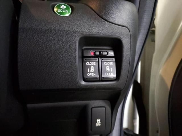 HONDA N BOX CUSTOM 2012 Image 31