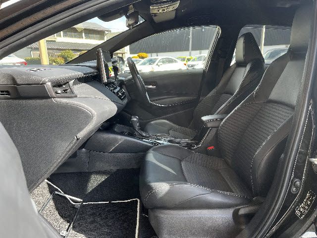 TOYOTA COROLLA TOURING HYBR 2023 Image 31