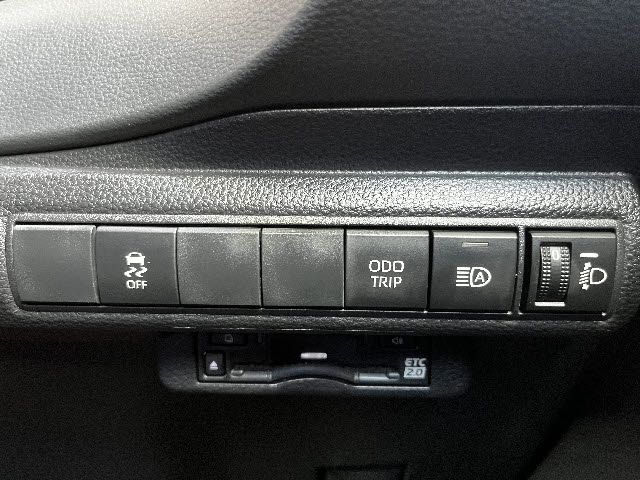 TOYOTA COROLLA TOURING HYBR 2023 Image 31