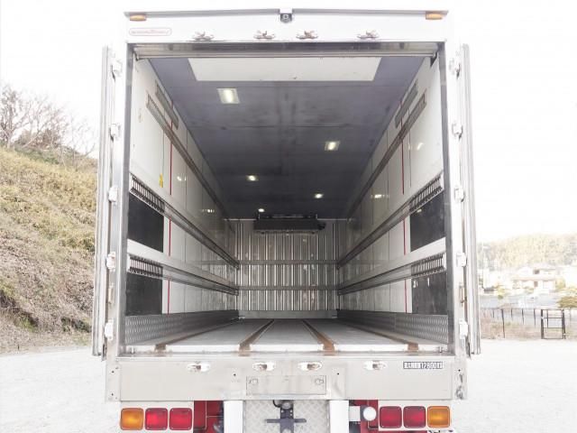 NISSAN DIESEL QUON 2015 Image 31
