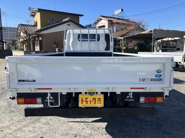 MITSUBISHI CANTER 2023 Image 31