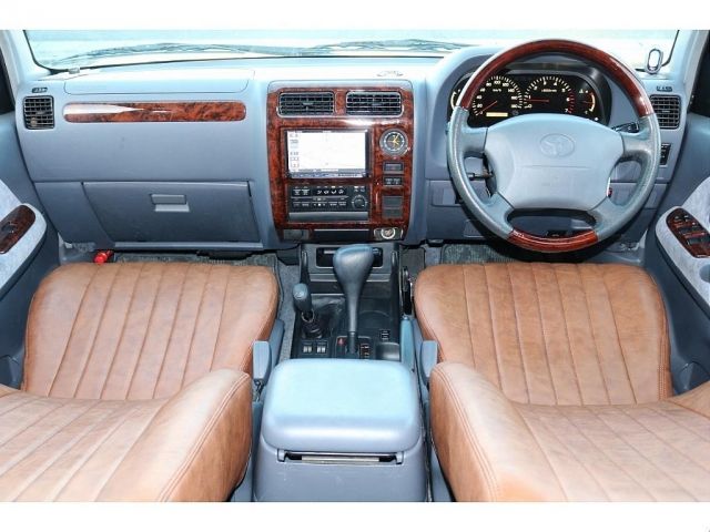 TOYOTA LANDCRUISER PRADO 2001 Image 31