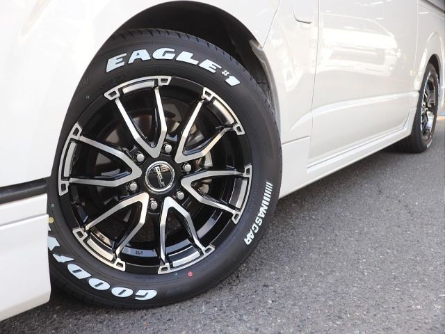 TOYOTA HIACE VAN 2WD 2024 Image 31