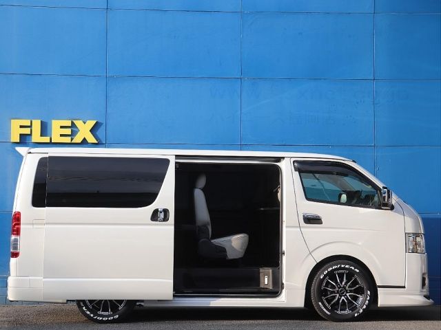 TOYOTA HIACE VAN 2WD 2024 Image 31