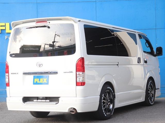 TOYOTA HIACE VAN 2WD 2024 Image 31