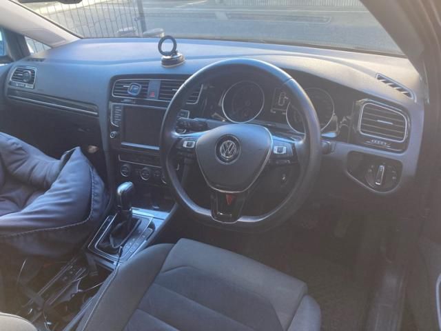 VOLKSWAGEN GOLF 2014 Image 31