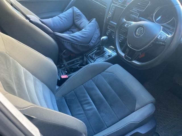 VOLKSWAGEN GOLF 2014 Image 31