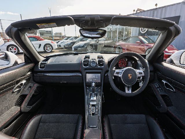 PORSCHE BOXSTER 2016 Image 31