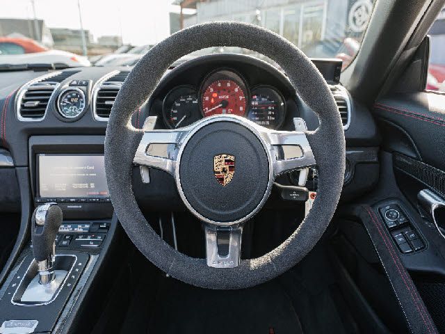 PORSCHE BOXSTER 2016 Image 31