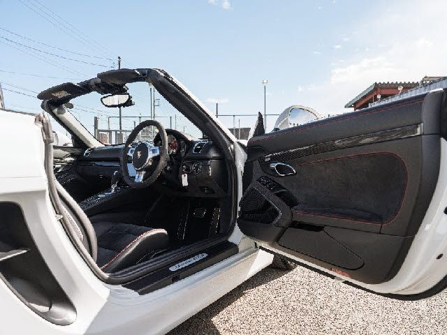 PORSCHE BOXSTER 2016 Image 31