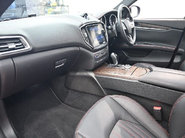 MASERATI GHIBLI SEDA 2017 Image 31