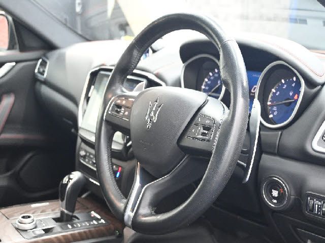 MASERATI GHIBLI SEDA 2017 Image 31
