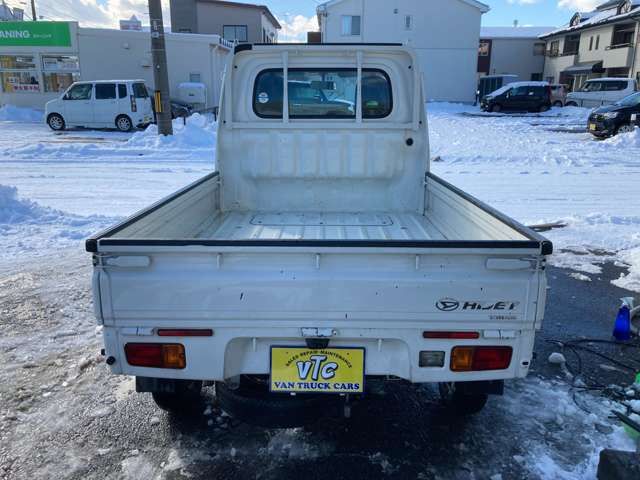 DAIHATSU HIJET TRUCK 4WD 2016 Image 31