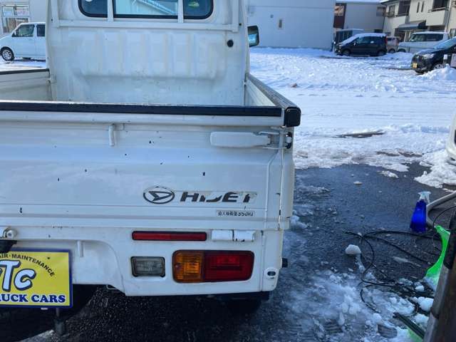 DAIHATSU HIJET TRUCK 4WD 2016 Image 31