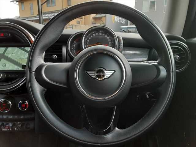 BMW MINI COOPER D 2016 Image 31