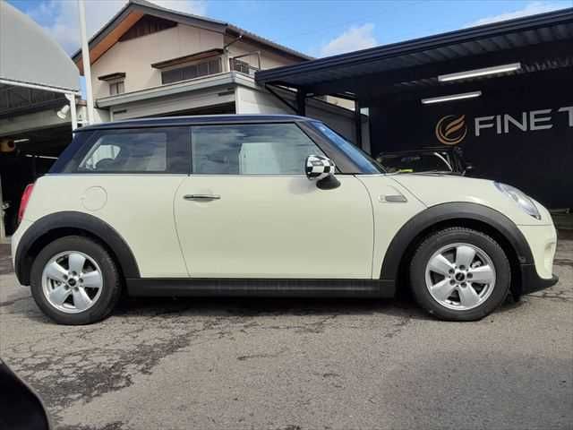 BMW MINI COOPER D 2016 Image 31