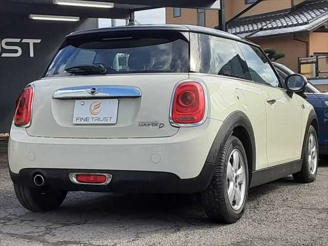 BMW MINI COOPER D 2016 Image 31