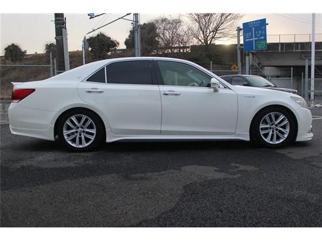 TOYOTA CROWN SEDAN HYBRID 2013 Image 31