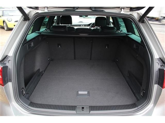 VOLKSWAGEN PASSAT VA 2017 Image 31