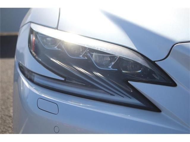 TOYOTA LEXUS LS500H 4WD 2017 Image 31