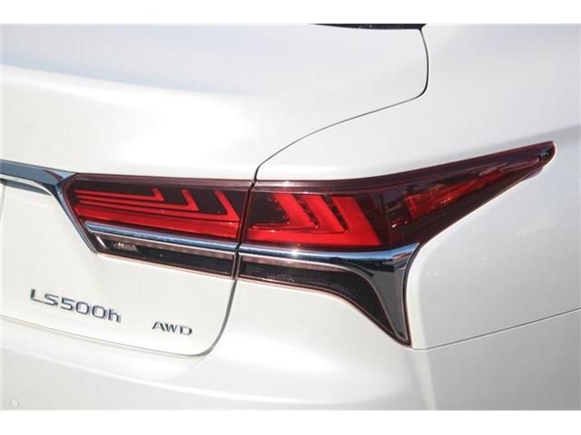 TOYOTA LEXUS LS500H 4WD 2017 Image 31