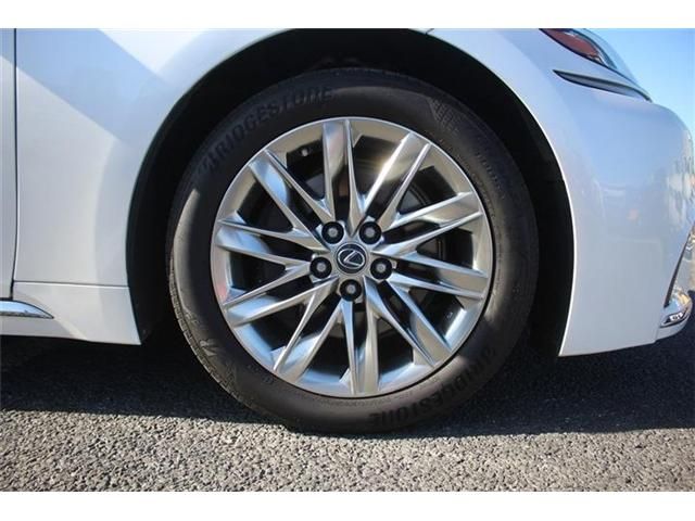 TOYOTA LEXUS LS500H 4WD 2017 Image 31