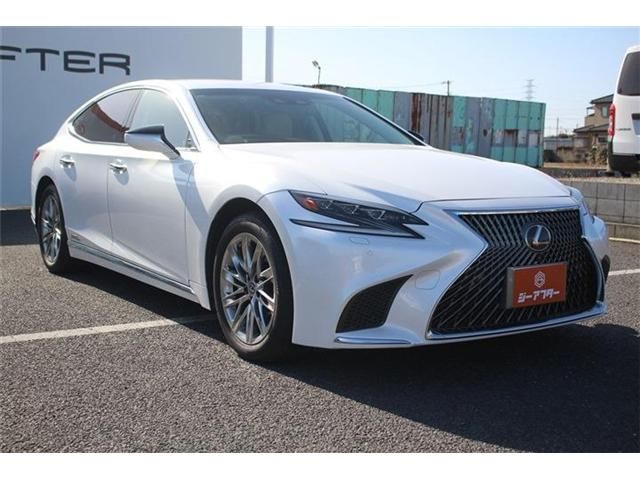 TOYOTA LEXUS LS500H 4WD 2017 Image 31