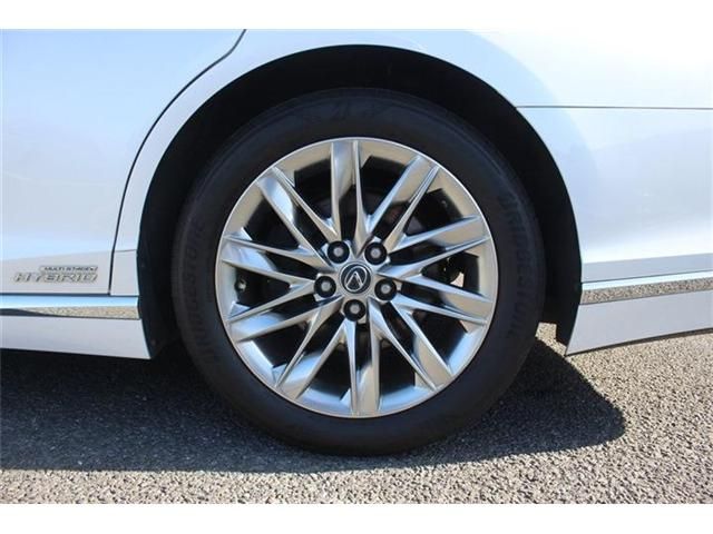 TOYOTA LEXUS LS500H 4WD 2017 Image 31