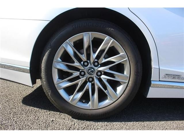 TOYOTA LEXUS LS500H 4WD 2017 Image 31