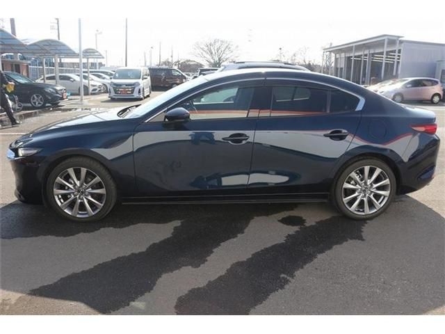 MAZDA 3 SEDAN 2022 Image 31